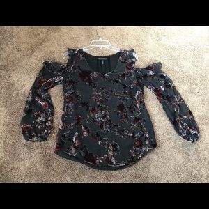 White House Black Market cold shoulder top floral